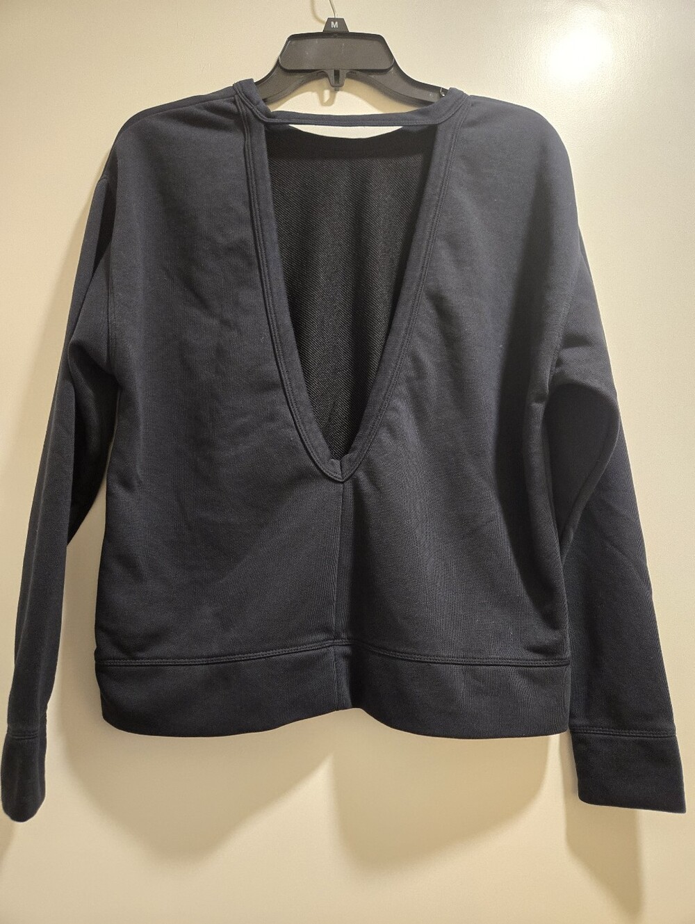 Nike Dri-fit Versa Open Back Sweatshirt - Picture 4 of 7